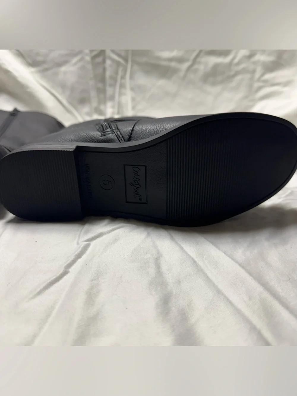 Target sleek black